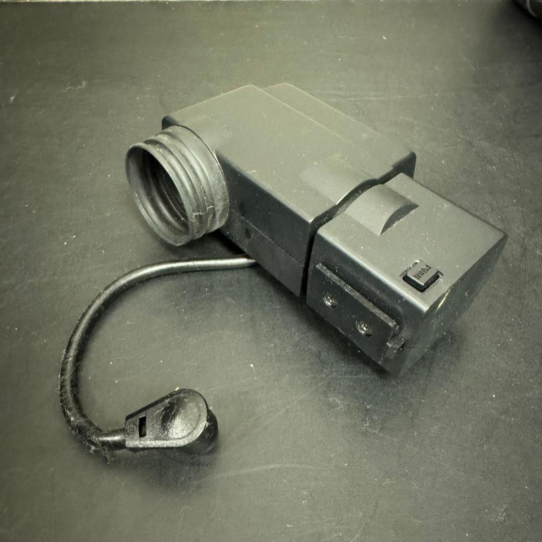 ☆ジャンク　ビクター　ビデオムービー　GR-C1　ケース付　Victor