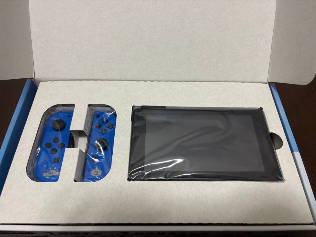 Nintendo Switch 本体 ロトエディション（ニンテンドースイッチ）