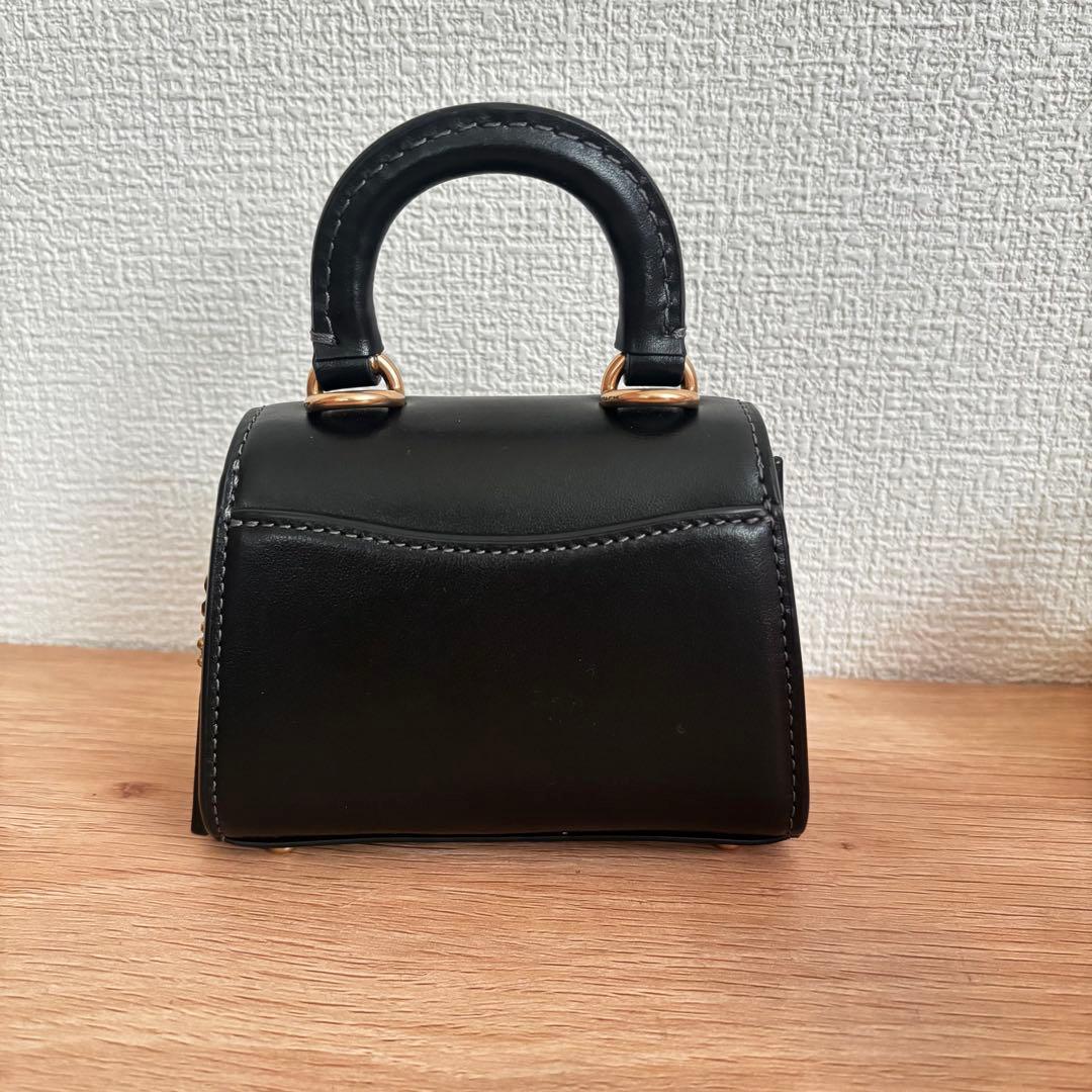 コーチのサミー トップ ハンドル バッグ 12 のブラック レザー製品値下げ済み