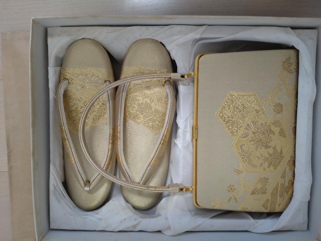 成人式振袖用 バッグと草履セット ゴールド刺繍