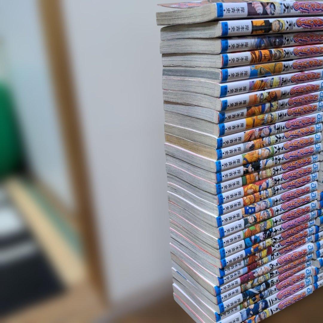 ナルト全巻セット72巻＋ボルト1〜６巻　おまけ外伝小説等いろいろ