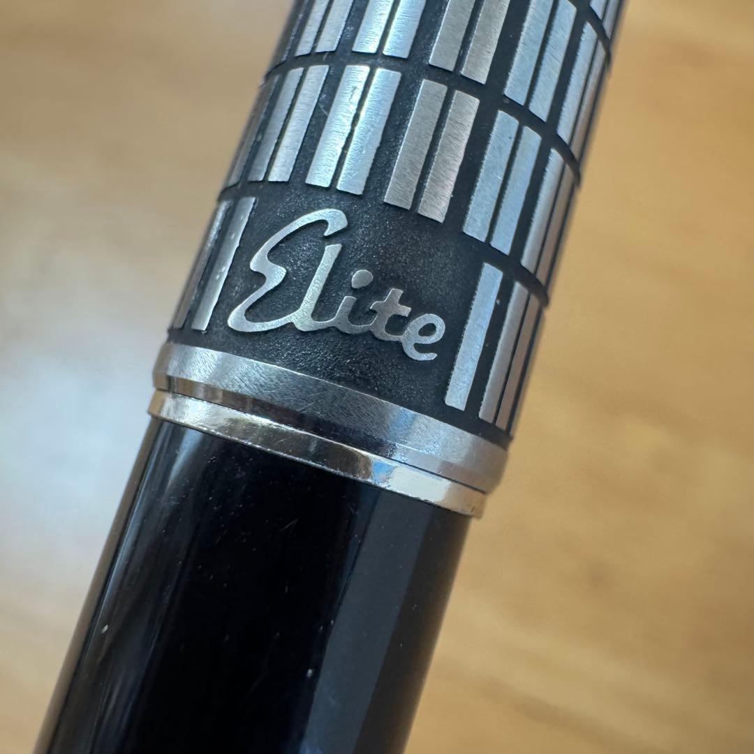 廃盤 パイロット Elite エリート 半格子 万年筆 18K 750 F 蝕刻