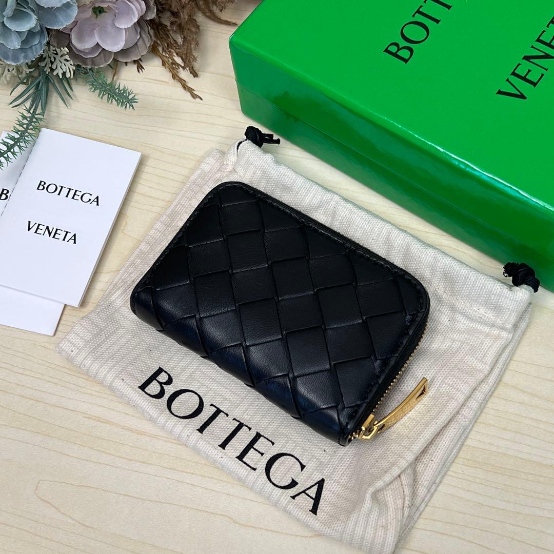 ボッテガヴェネタ イントレチャート ケース ブラック ゴールド金具 レザー