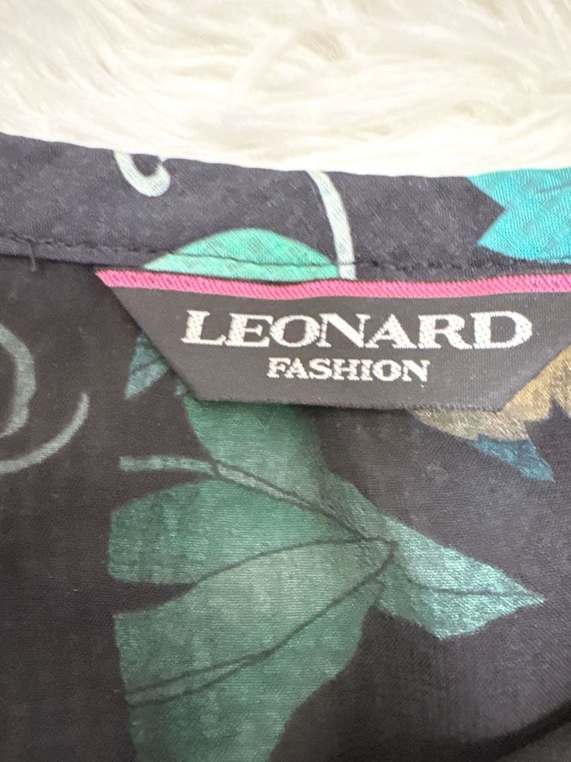 【美品】レオナール フレアスカート シルク花柄 フラワー柄 ＸＬ