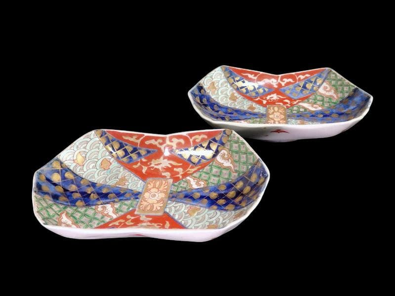 古伊万里　金襴手　波千鳥に幾何学紋の図　熨斗型変形皿　２枚E603AS-fbsj