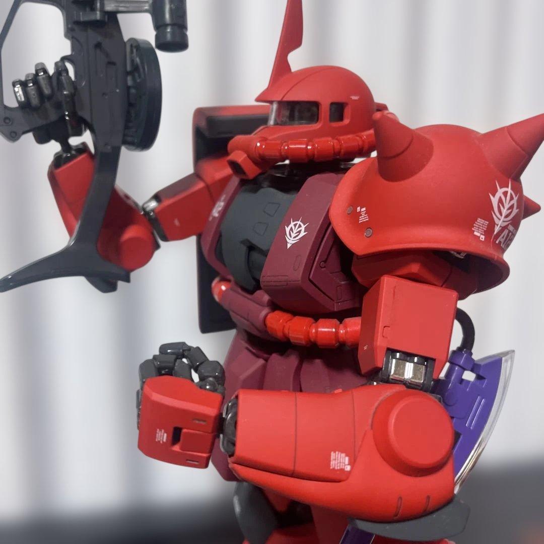 【美】【癒し】PGシャア専用ザクⅡ 組み立て塗装済みジャンク品