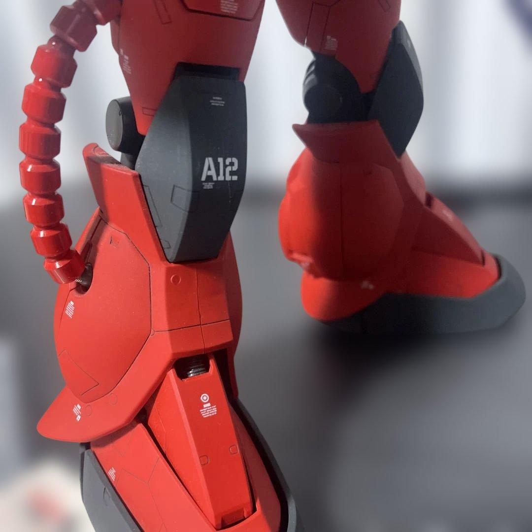 【美】【癒し】PGシャア専用ザクⅡ 組み立て塗装済みジャンク品