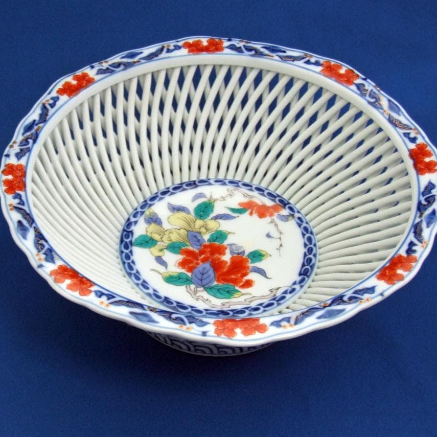 透かし編み陶器