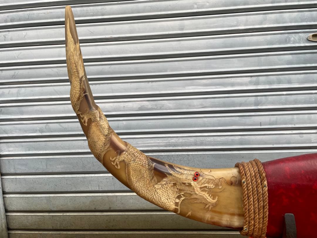 水牛の角 置物 ドラゴン彫刻付き