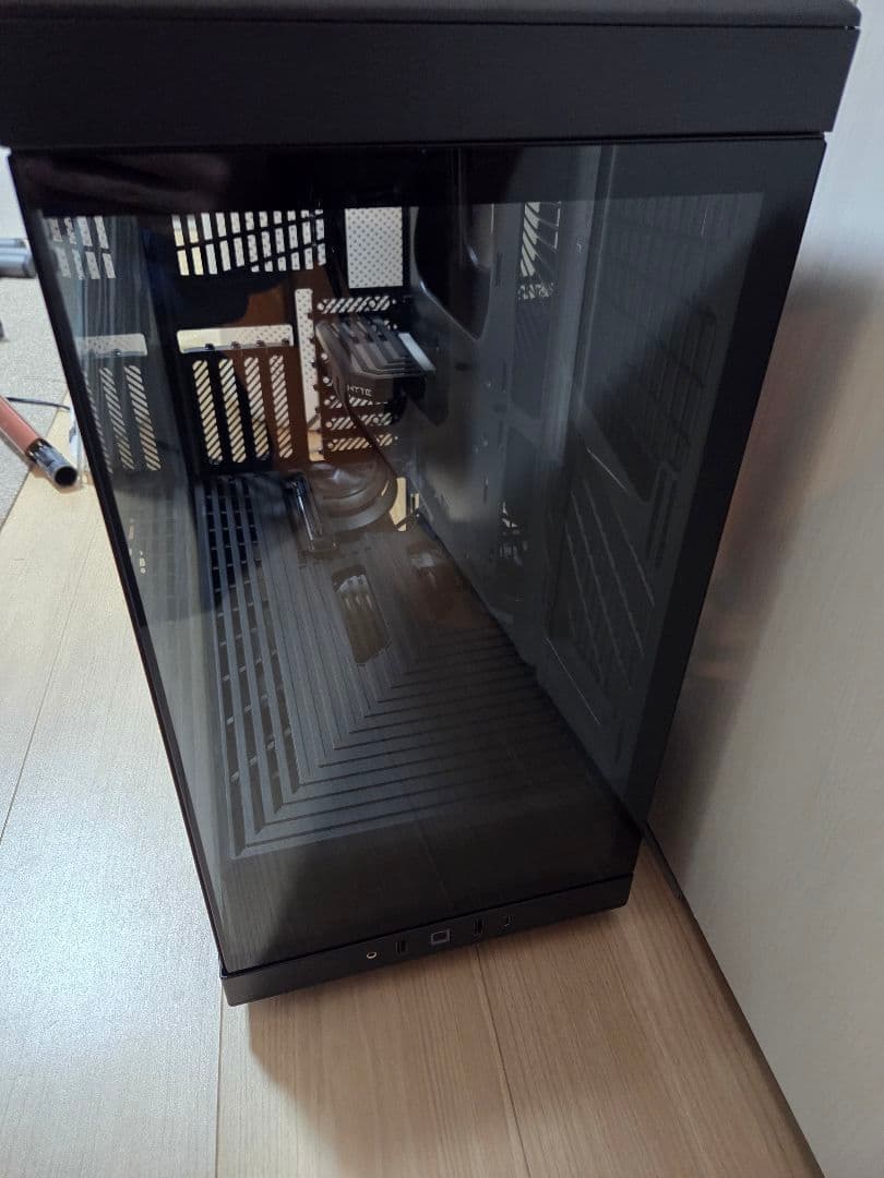 HYTE Y40　自作pc pcケース