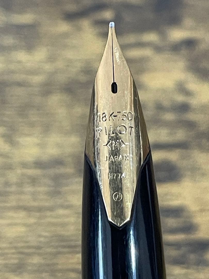 1974年製　初代カスタム　高級天然　イタヤカエデ 大型18金 万年筆