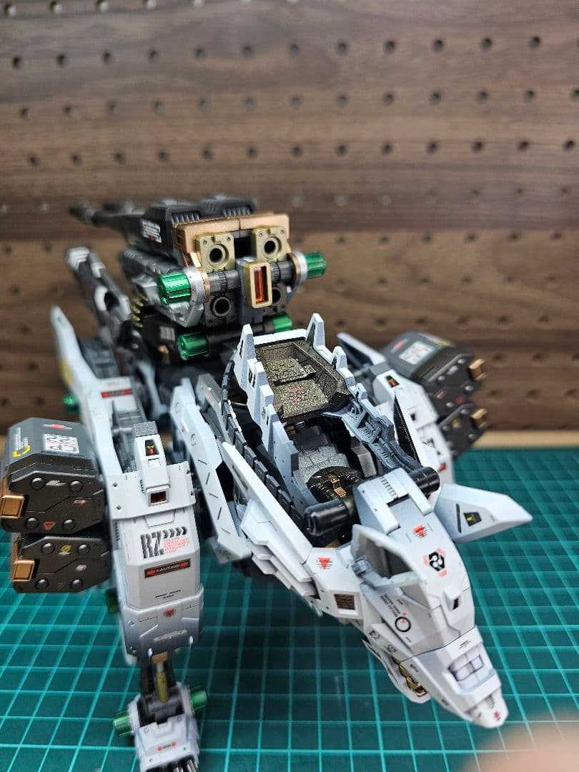 ゾイドHMMケーニッヒウルフデュアルスナイパーライフルセット全塗装