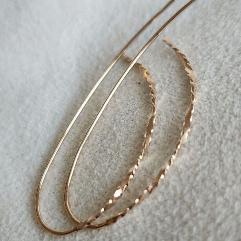 ツイスト♡【ジュエルクローゼット】K10ゴールド フックピアス☆アガット 好きも