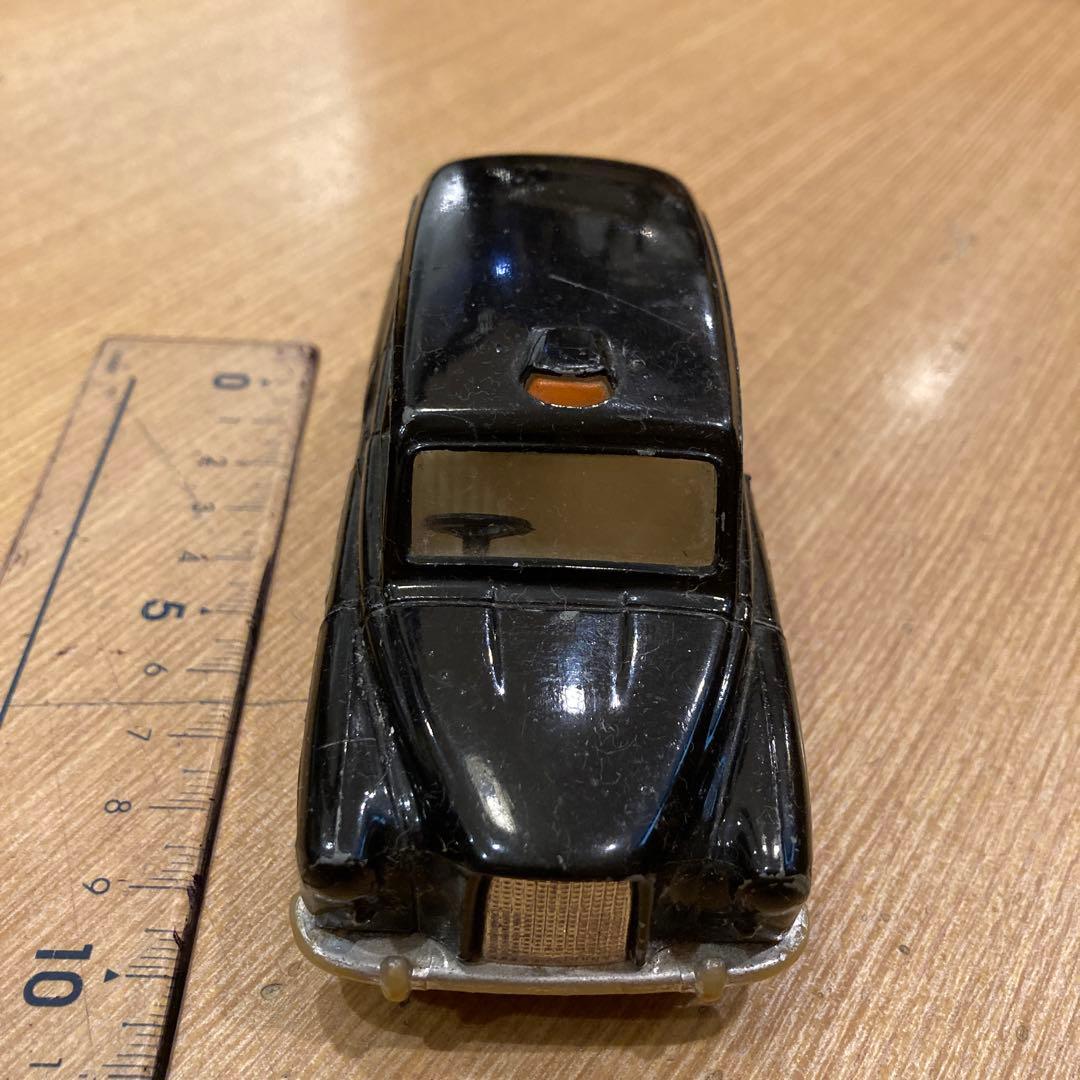 ロンドン・タクシー ミニカー コーギー社初期モデル