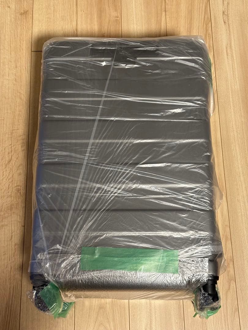 無印良品 ストッパー機能 ハードキャリーケース　グレー 75L