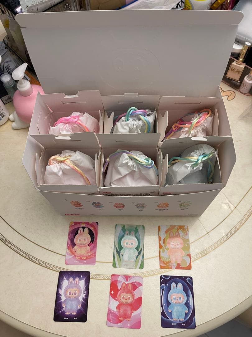 【正規品】開封済ラブブエナジーアソートボックス6体入り全色ぬいぐるみペンダント