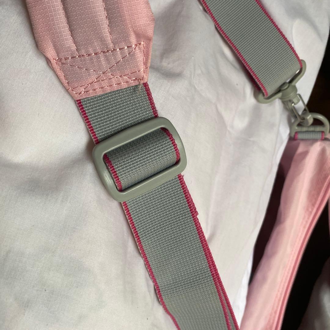 adidas ピンク ボストンバッグ　中敷き付き