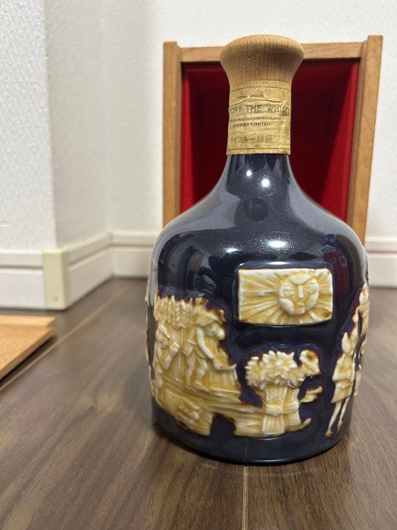 サントリー ザ ウイスキー 有田焼ボトル 760ml