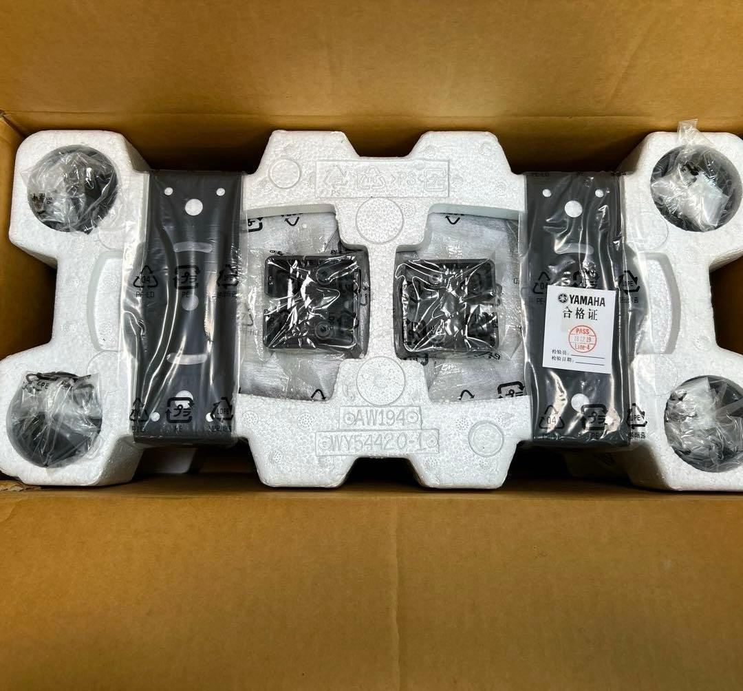 ヤマハ　サーフェスマウントスピーカー　VS4 ①