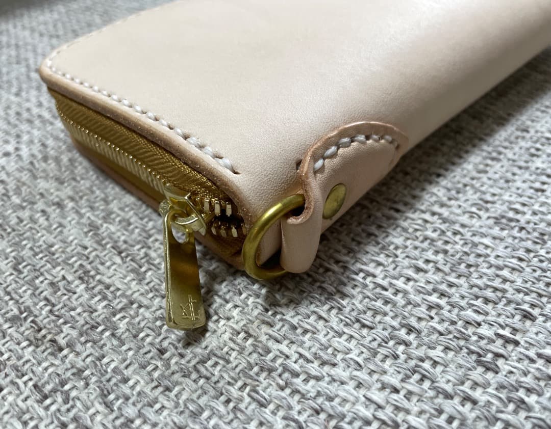 くじらさん専用 ティアドロップ付き極厚ラウンドファスナー長財布／エクセラ