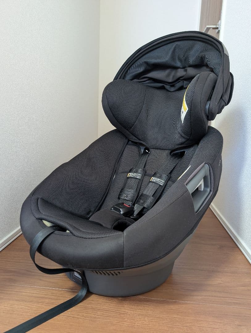 Combi THE S plus ZC-750 黒 チャイルドシート 欠品無し