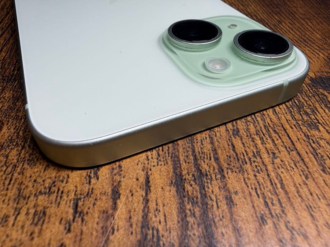 【美品】iPhone15 256GB SIMフリー