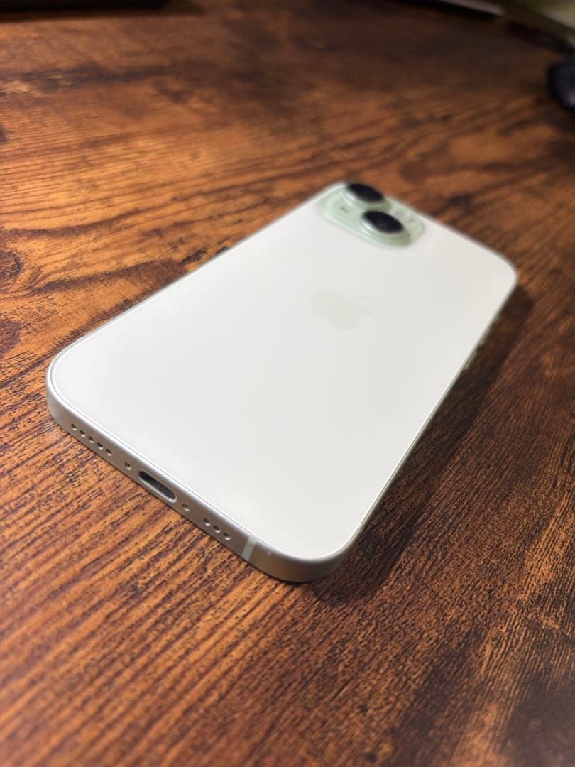 【美品】iPhone15 256GB SIMフリー