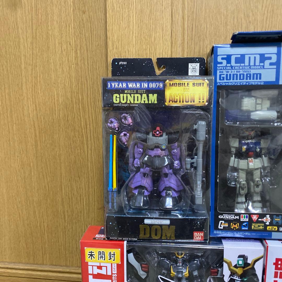 ガンダムUC ユニコーン　ガンダムW ウィング　フィギュア