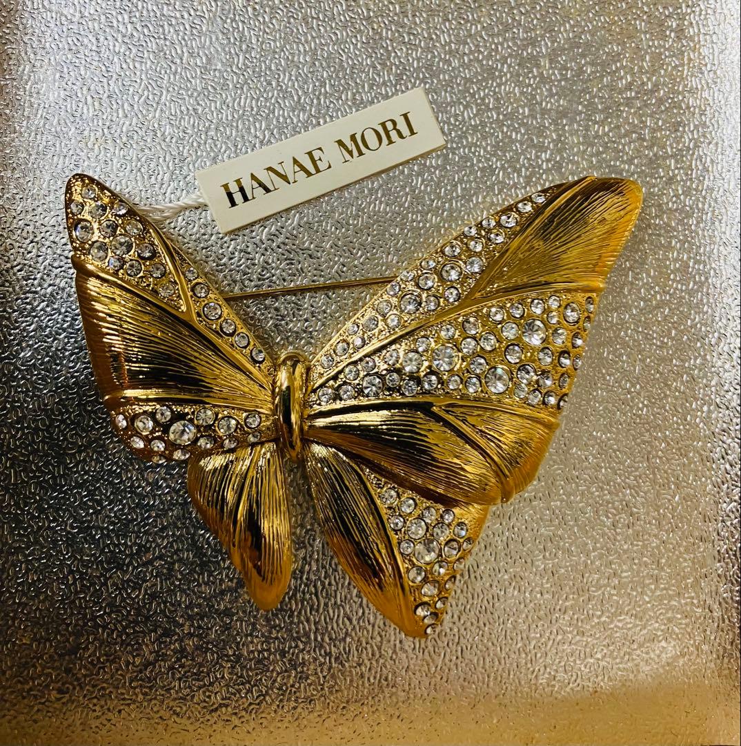 Hanae Mori ・トレードマーク蝶のブローチ・未使用・ラインストーンが豪華