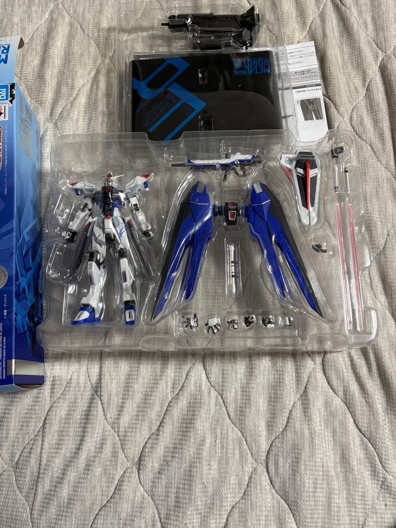 メタルロボット魂プロヴィデンス　フリーダム　ジャスティスガンダム3体セット