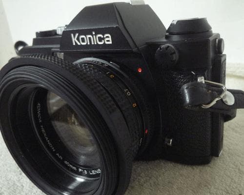 希少　Konica　FS‐1　フィルム一眼レフカメラ　「不動品」　望遠レンズ付き