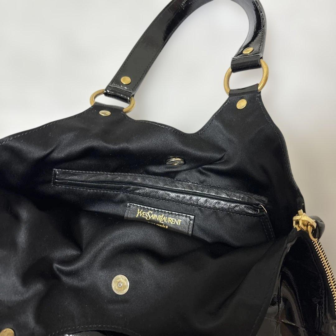 イブサンローランリヴゴーシュパテントバック