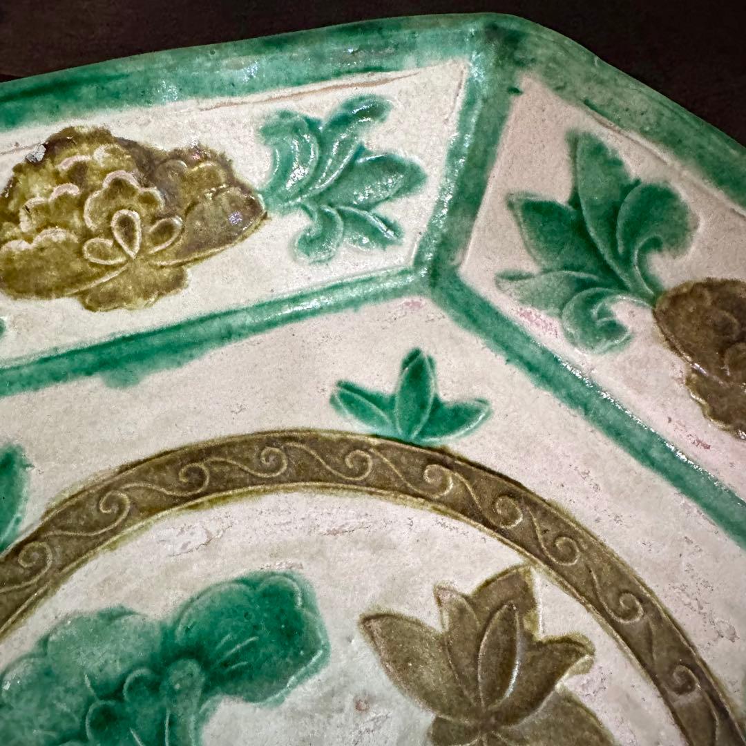希少 遼代 三彩八角盤 清朝期 粉彩花の図 輪花台皿 中国古玩 中国美術 骨董品