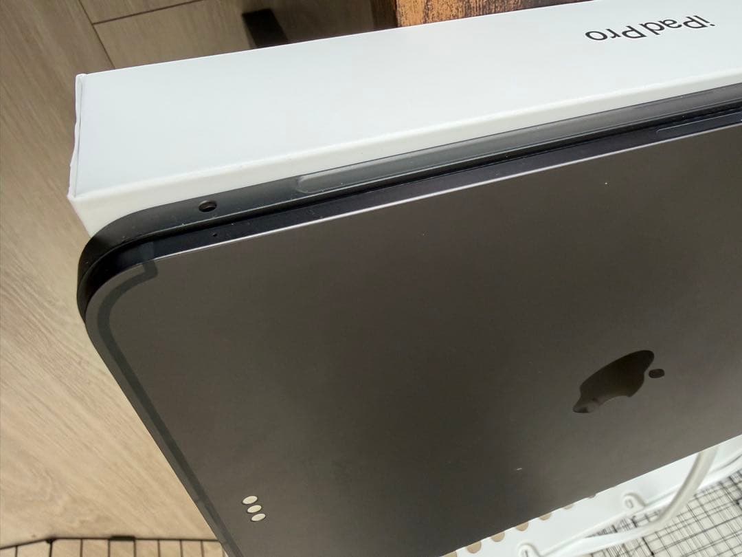 2025モデル　iPad pro M4チップ　11インチ　セルラー　セット売り