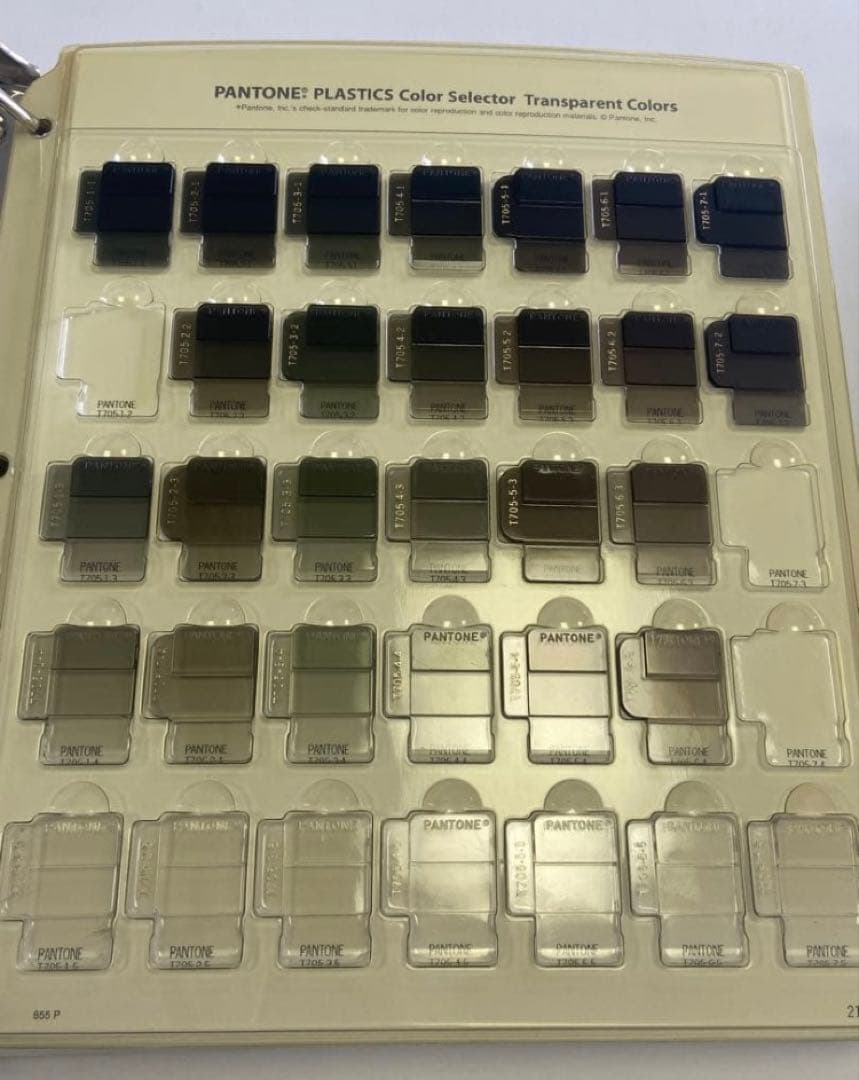 PANTONE plastics color selector 3冊セット
