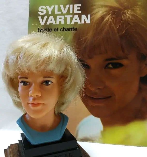 シルヴィ ヴァルタン SYLVIE VARTAN❤︎1965年ヴィンテージドール