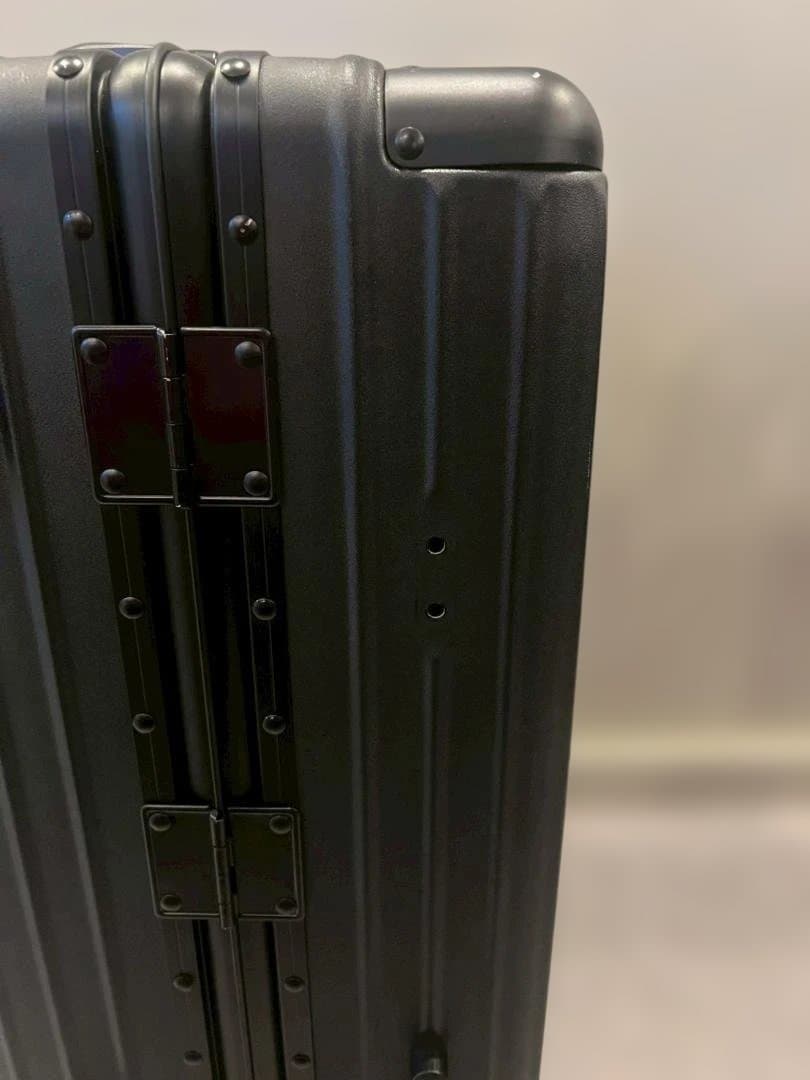 リベティ多機能キャリーケース【マットブラックS】B8　TSAロック　スーツケース