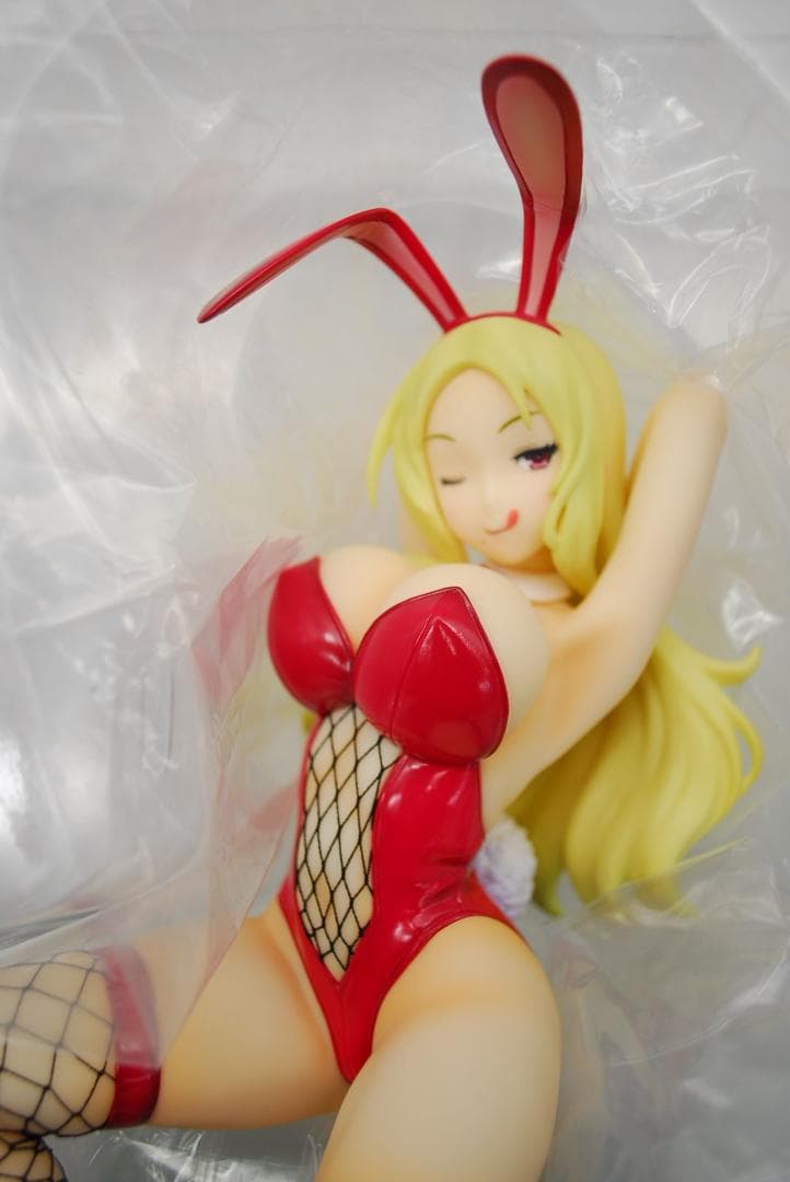 通常版の赤服！ 閃乱カグラ NewWave レートもアゲアゲ♪ 四季 フィギュア