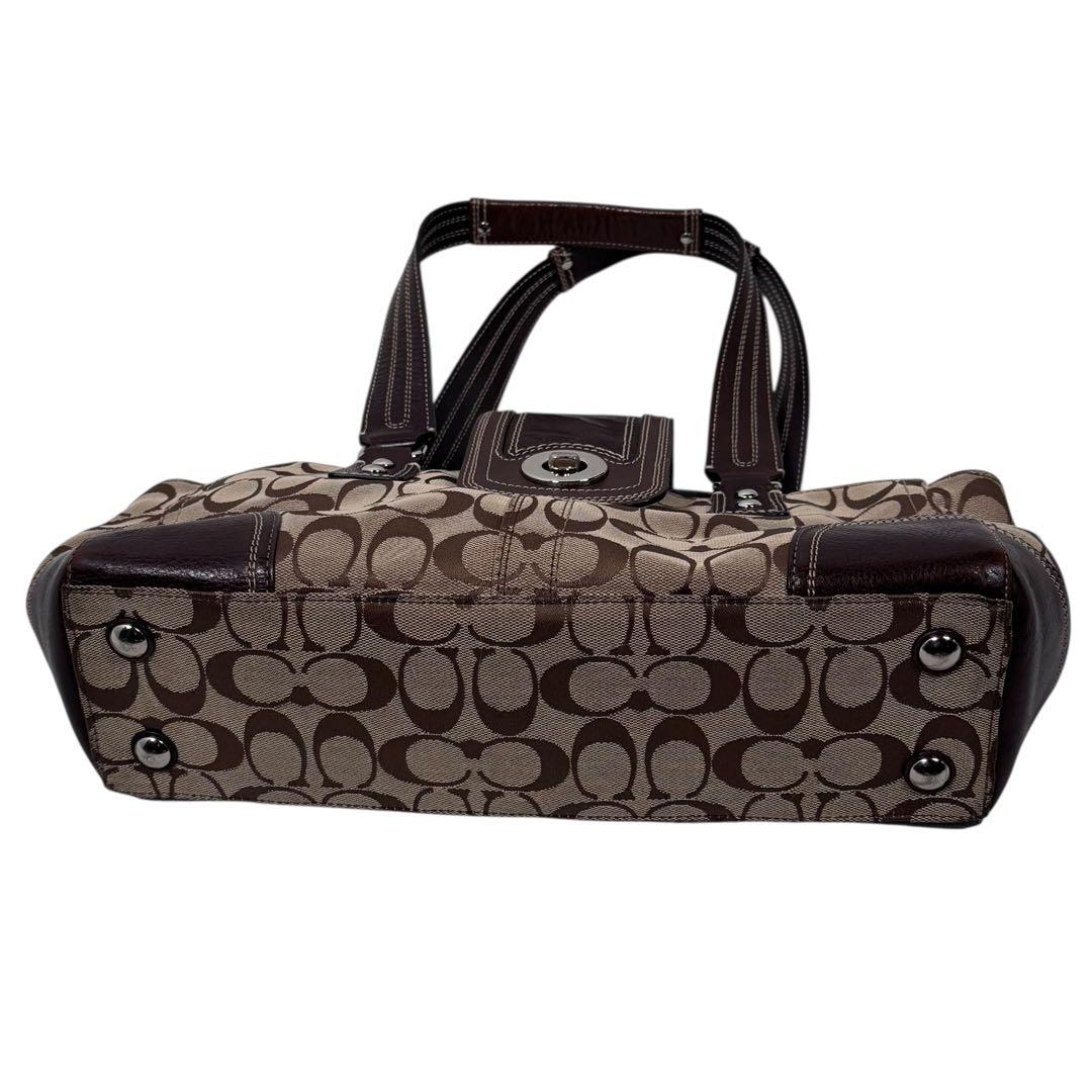 COACH コーチ ハンドバッグ ハンプトンズ 茶 シグネチャー ターンロック