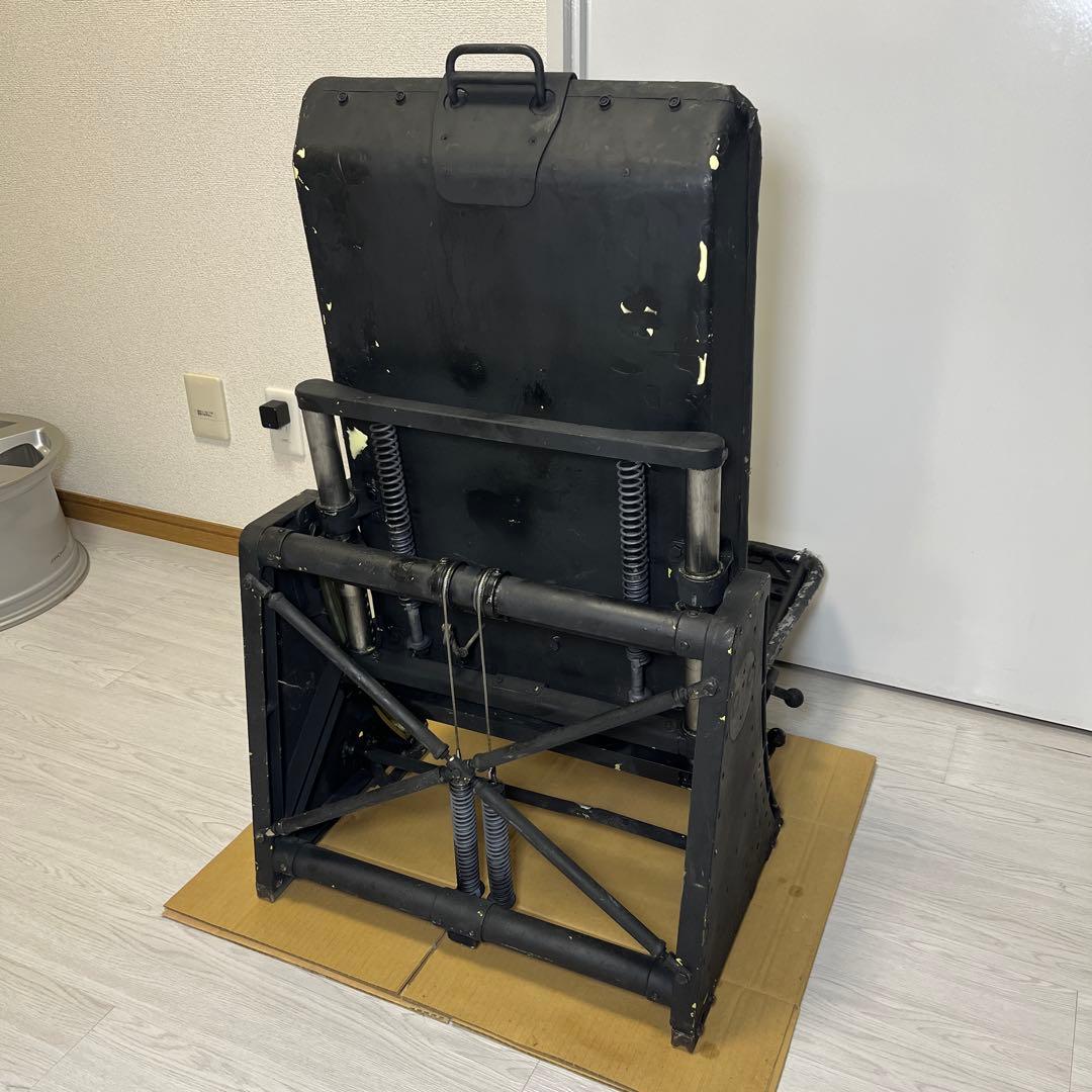 詳細不明 日本軍 航空機 戦闘機 シート 操縦席 座席 パイロット 実物 可動