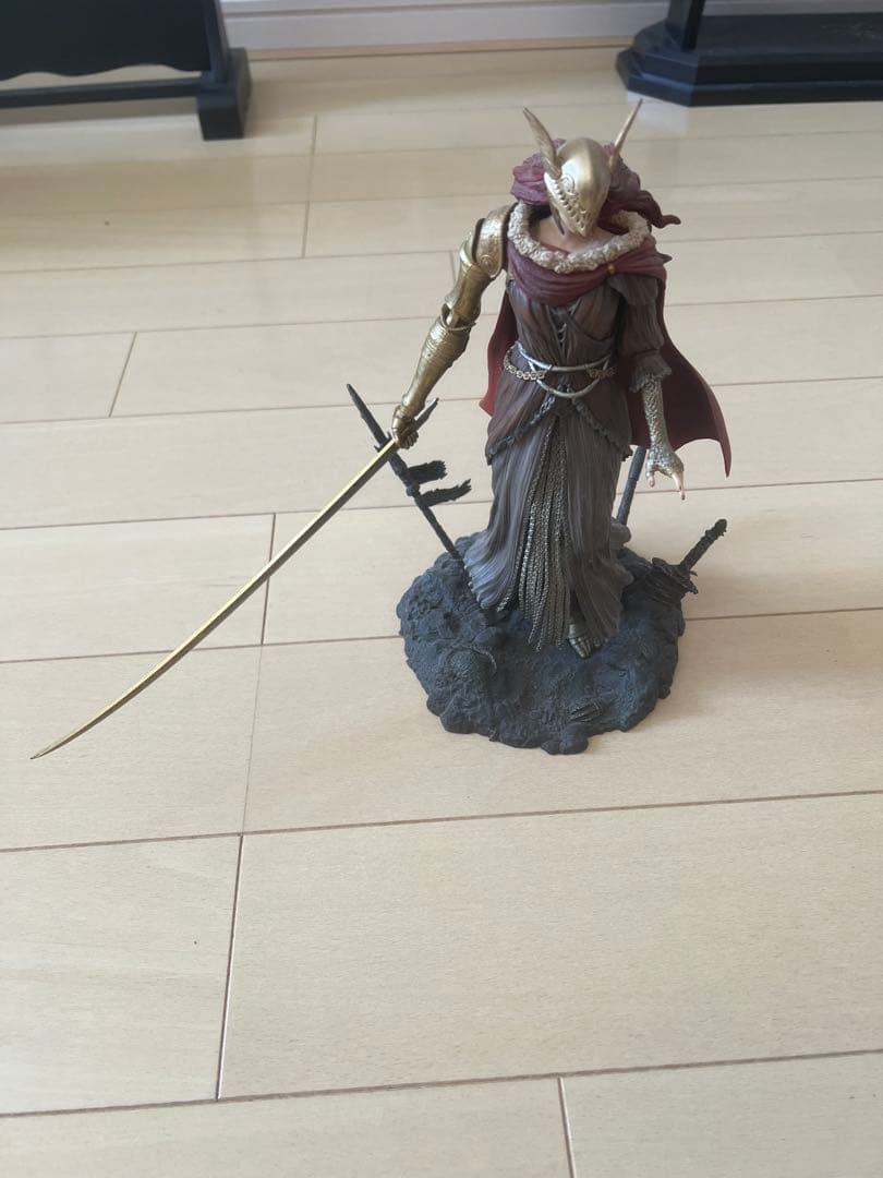 マレニア コレクターズエディションスタチュー