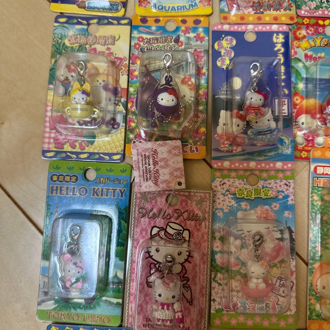 ご当地限定チャーム　55個まとめ売り