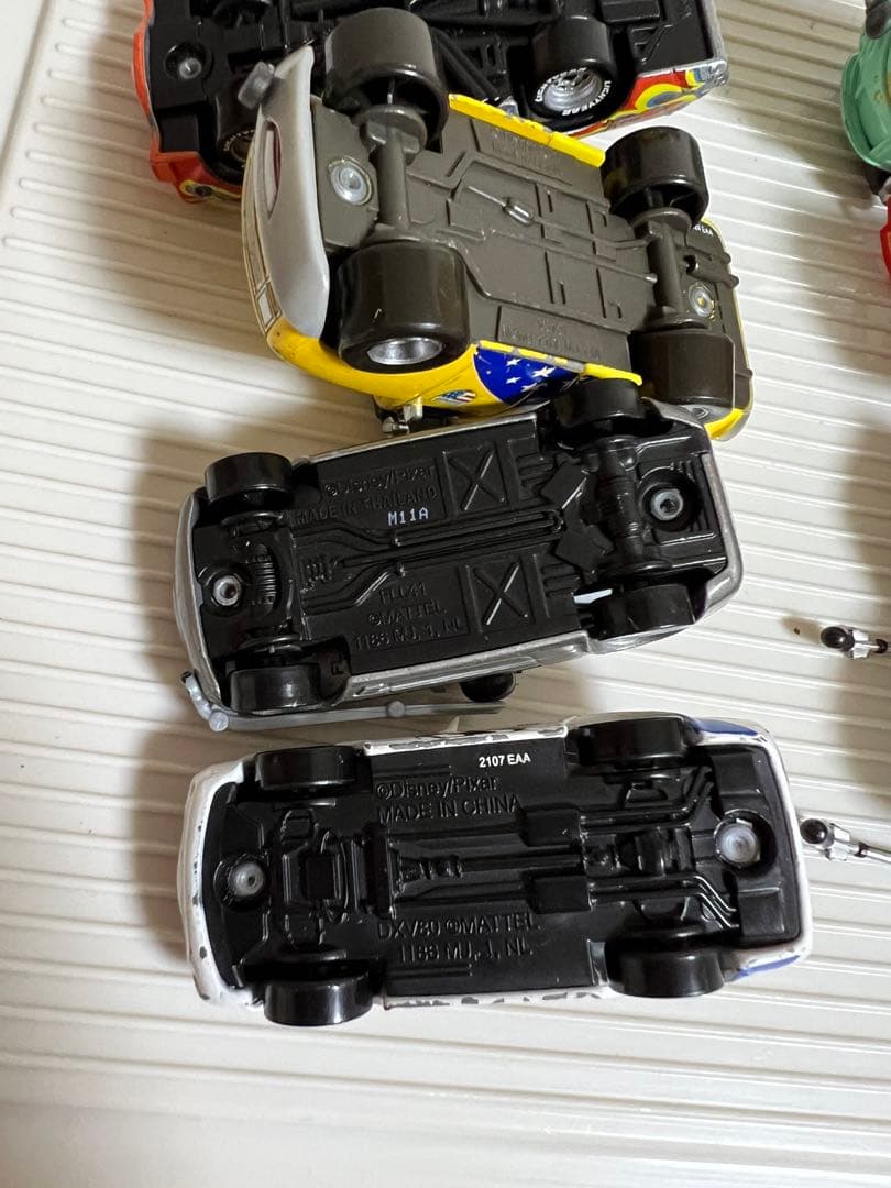 カーズ、マテル、ミニカーのセット（フィルモア、応援）