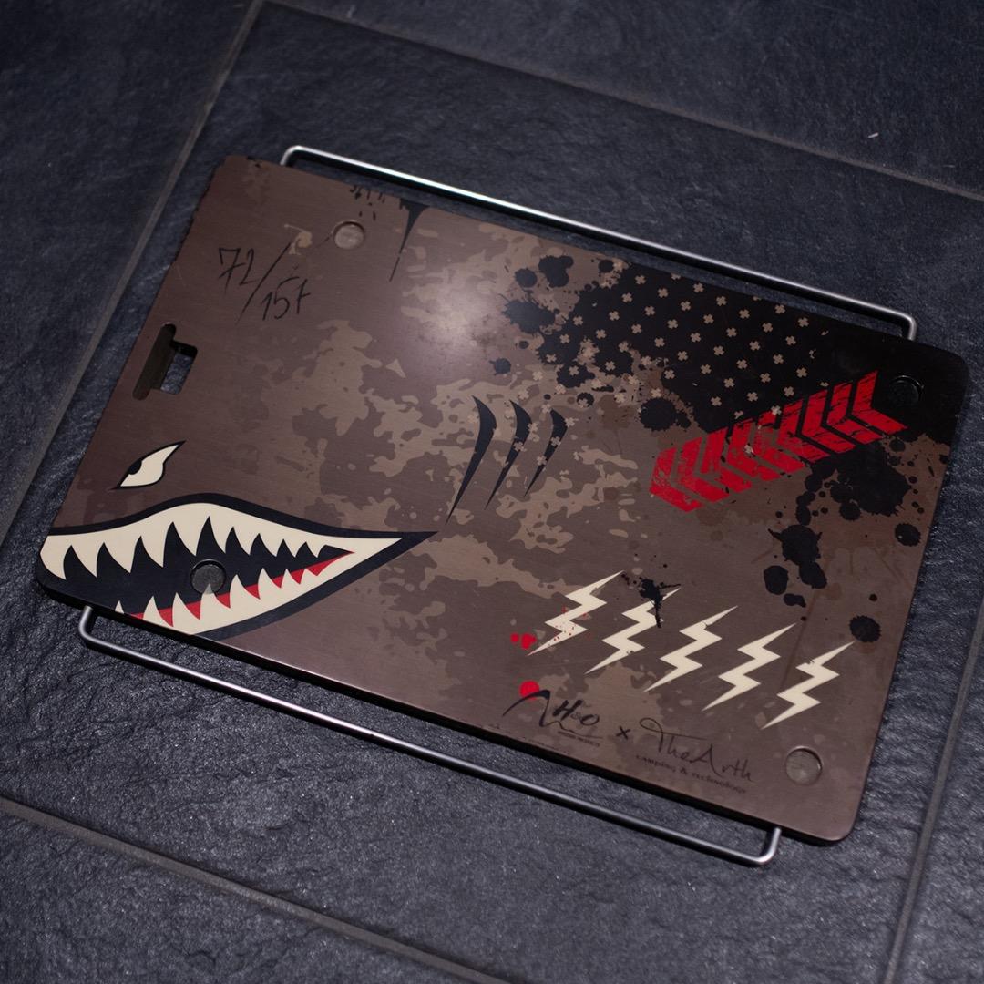 H&O × TheArth 床JAWS ザース　床ジョーズ