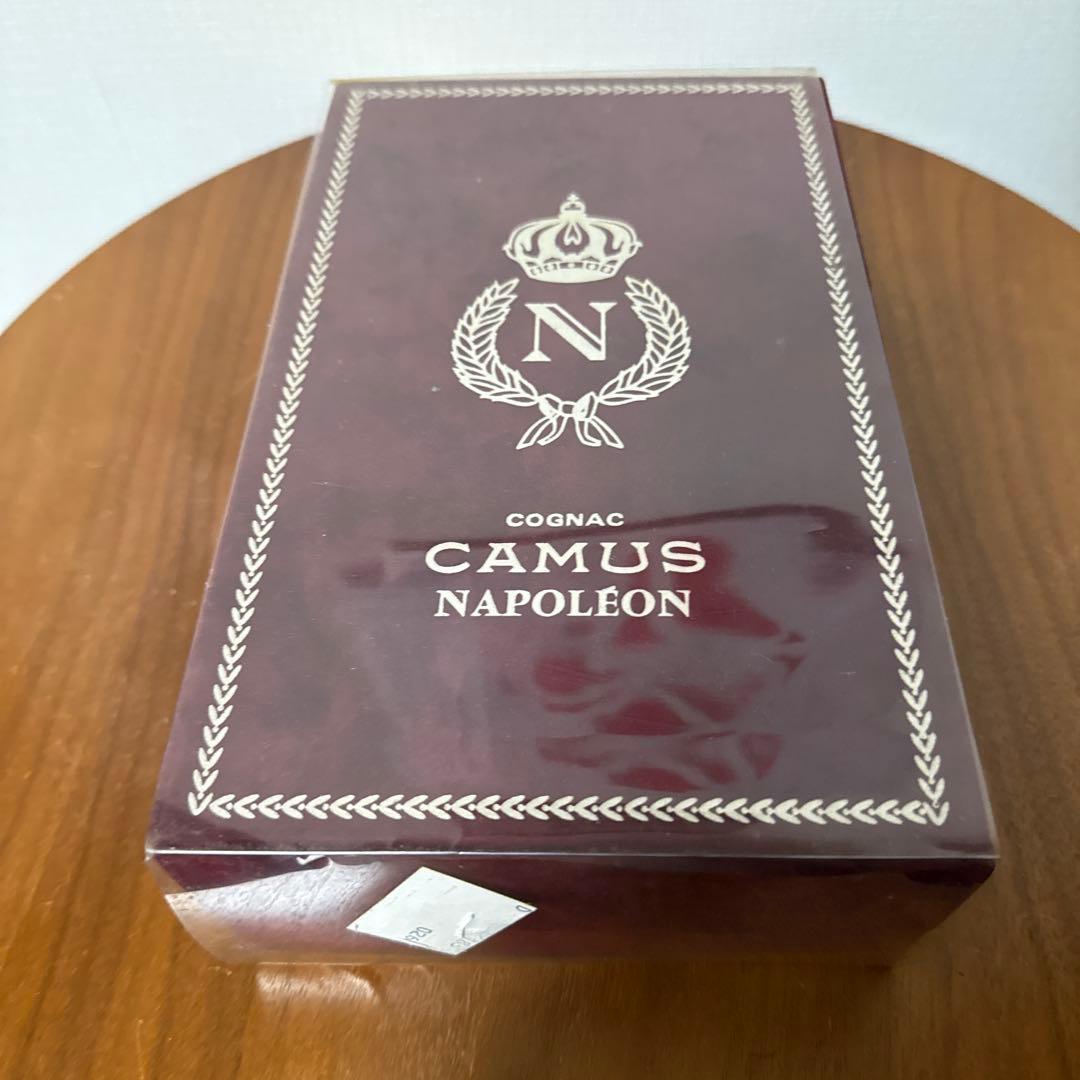 【未開栓・箱付】カミュ ナポレオン ブック ゴールド コニャック 替え栓付 古酒