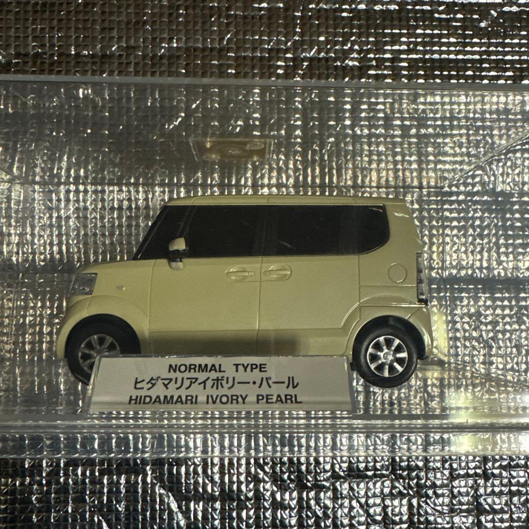 HONDA N-BOX ヒダマリアイボリー・パール 模型
