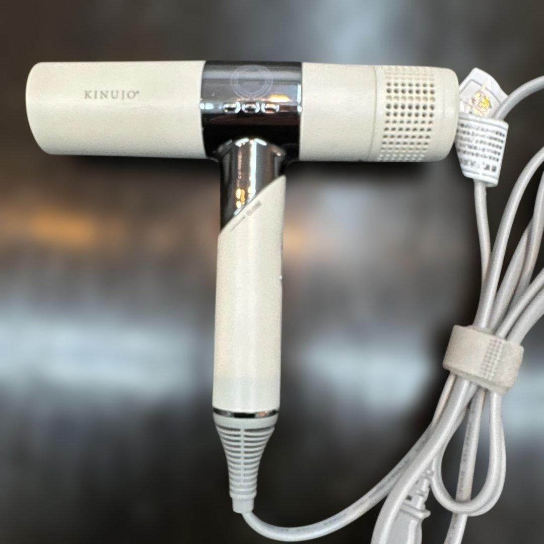 KINUJO（キヌージョ）　ＫＨ001　ヘアドライヤー（動作正常）