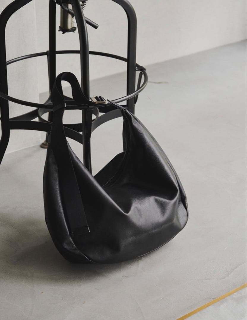 あん　新品タグ付　russet ソフトレザーラウンドビッグショルダーバック