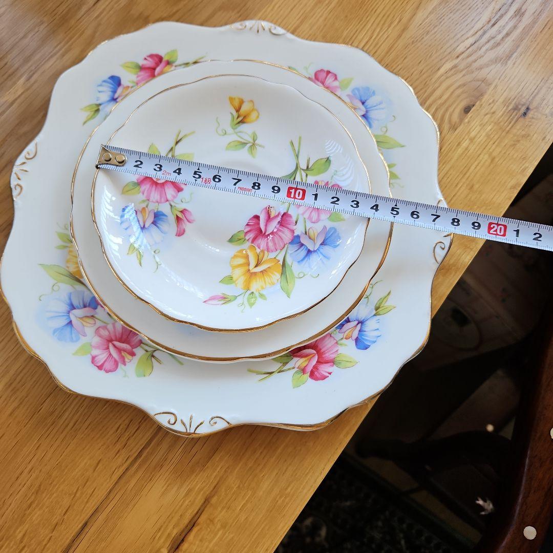 ヴィンテージティーカップトリオ