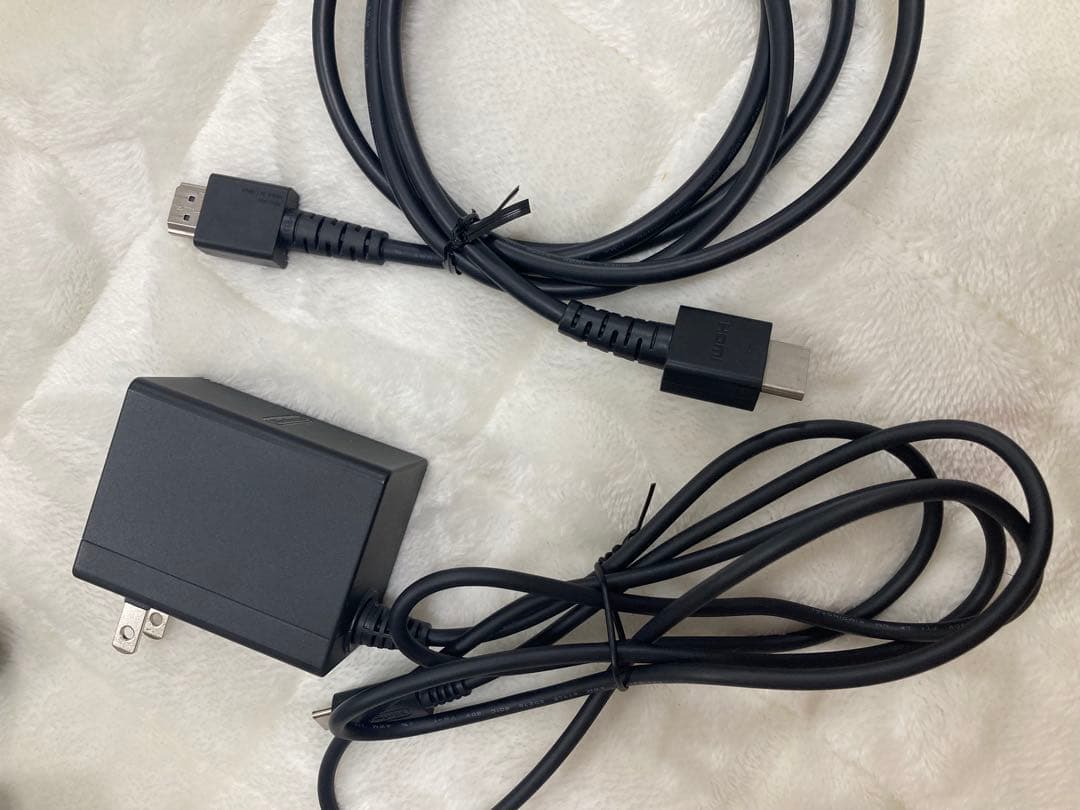 美品　動作OK］2025/8購入　Nintendo Switch 有機ELモデル